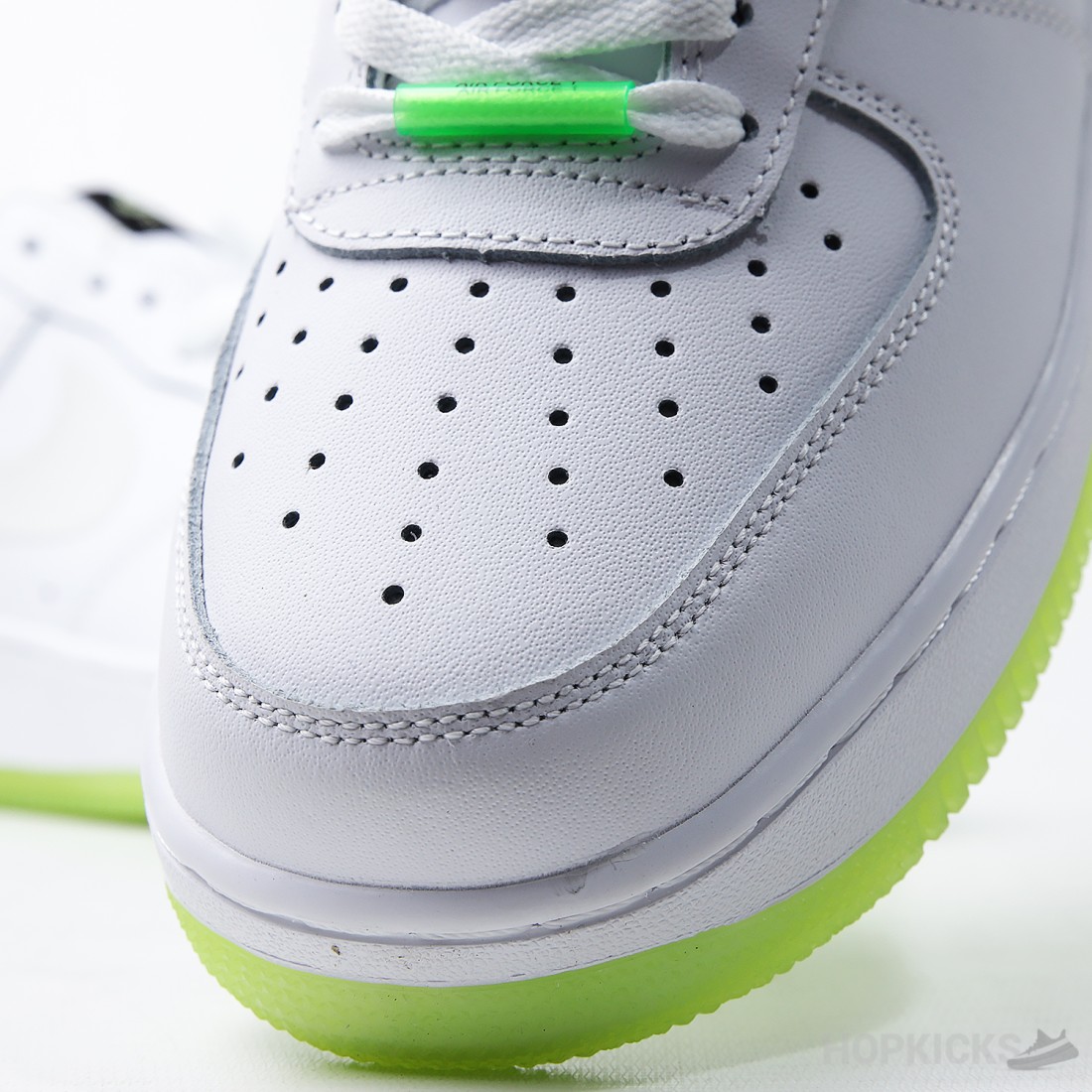 nike air force 1 have a nike day glow